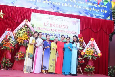 Lễ Bế Giảng và Tuyên dương khen thưởng năm học 2018 – 2019.