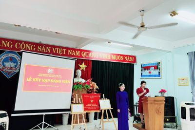 LỄ KẾT NẠP ĐẢNG VIÊN MỚI